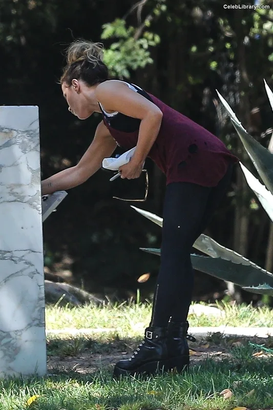 Kate Beckinsale photo 13 of 580