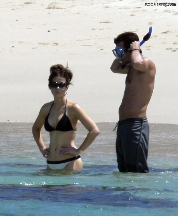 Kate Beckinsale photo 23 of 580