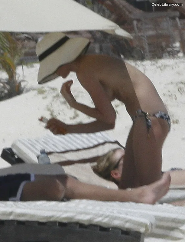Kate Bosworth photo 1 of 57
