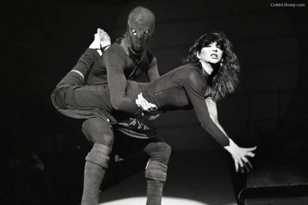 Kate Bush photo 12 of 72