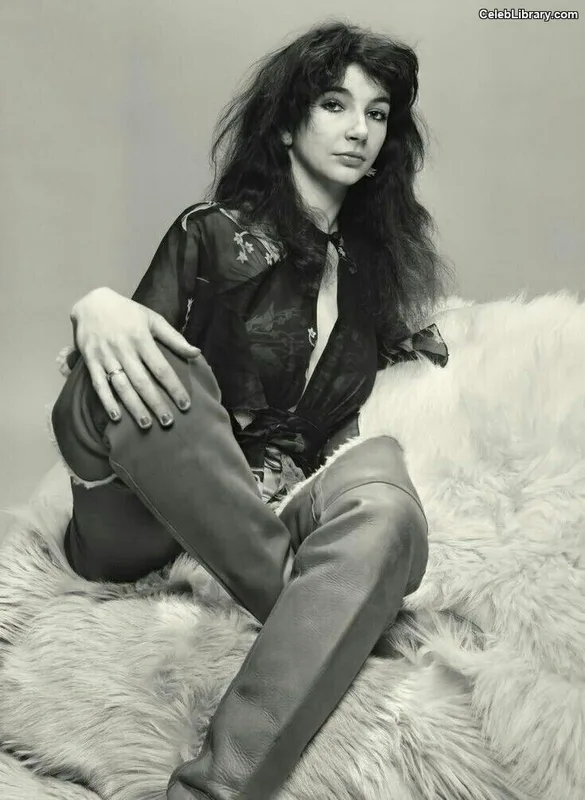 Kate Bush photo 4 of 73