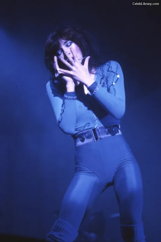 Kate Bush photo 6 of 73