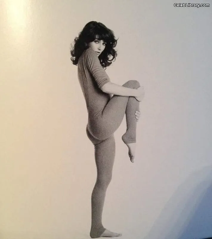 Kate Bush photo 7 of 73