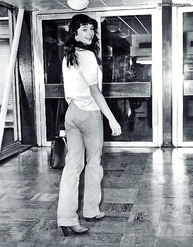 Kate Bush photo 8 of 73