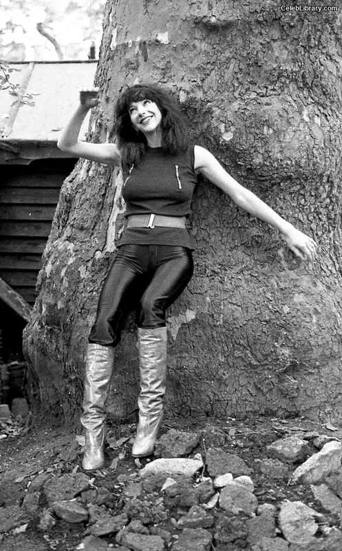 Kate Bush photo 10 of 73
