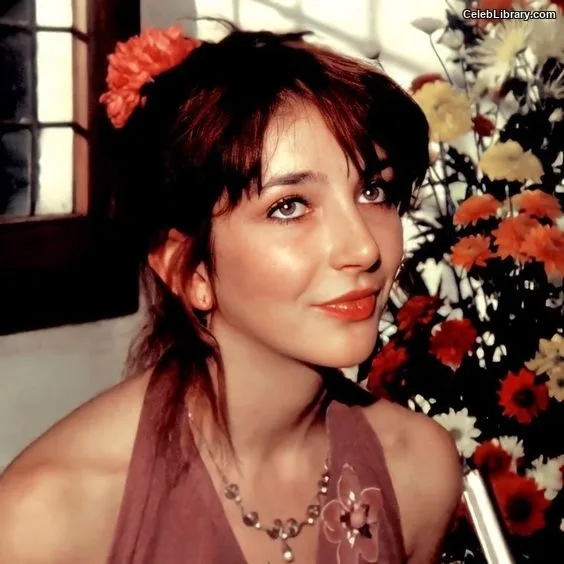Kate Bush photo 2 of 73