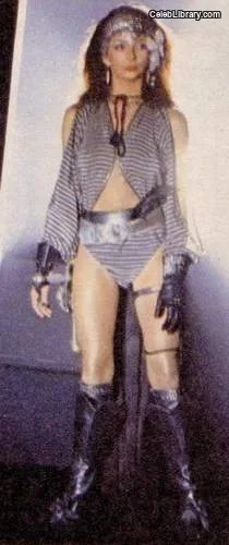 Kate Bush photo 11 of 73