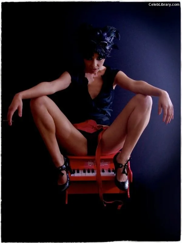 Kate Bush photo 15 of 73