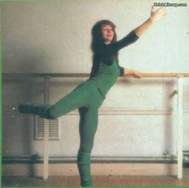 Kate Bush photo 16 of 73