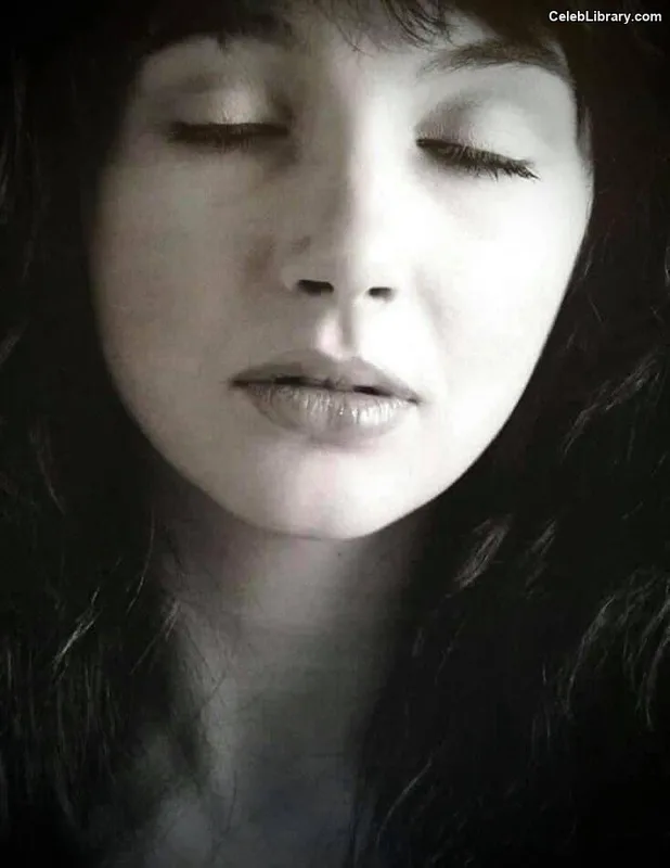 Kate Bush photo 10 of 73
