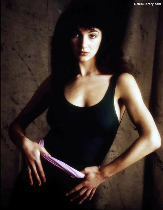 Kate Bush photo 17 of 73