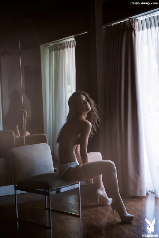 Kate Harrison Moretz photo 3 of 53