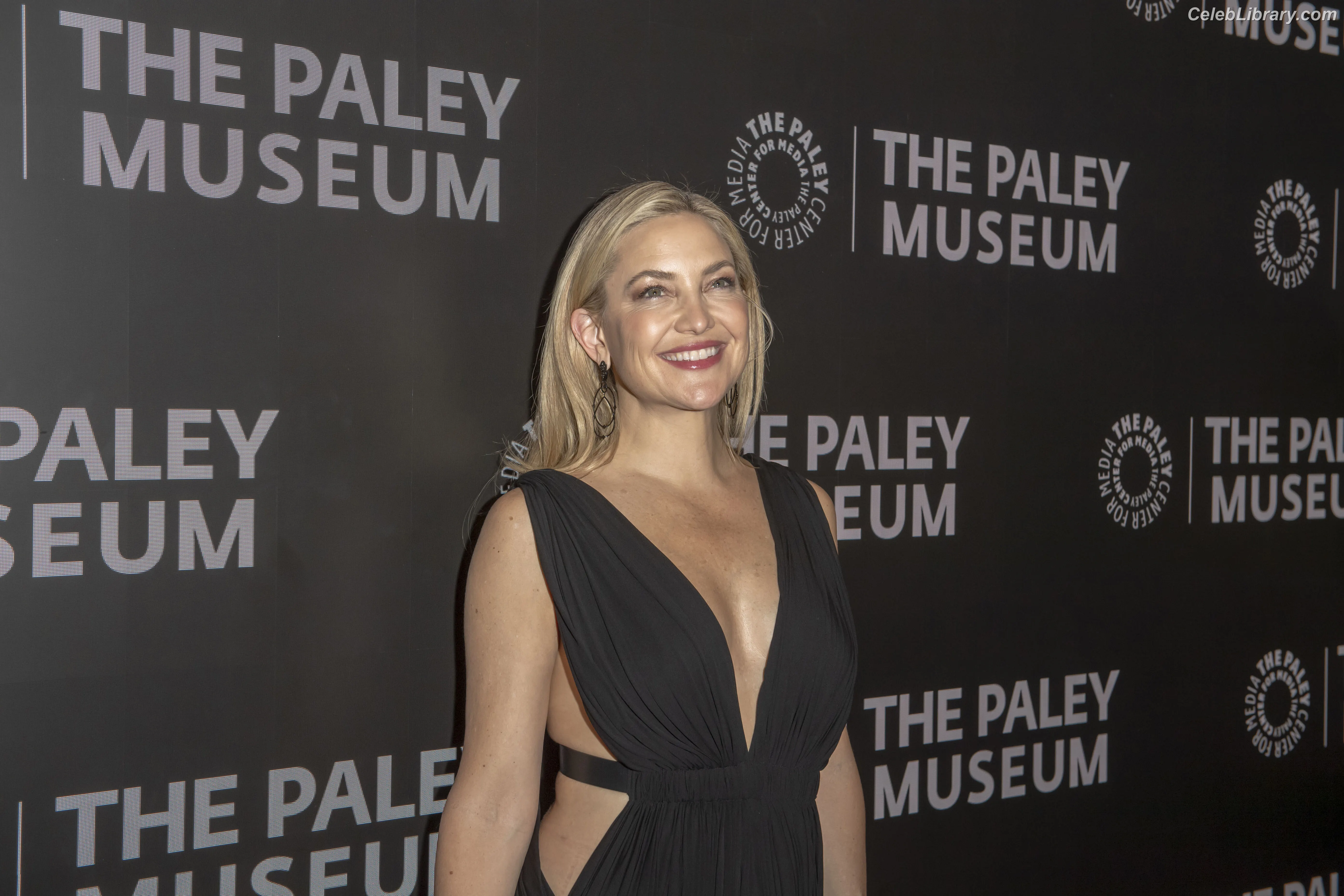 Kate Hudson photo 5 of 711