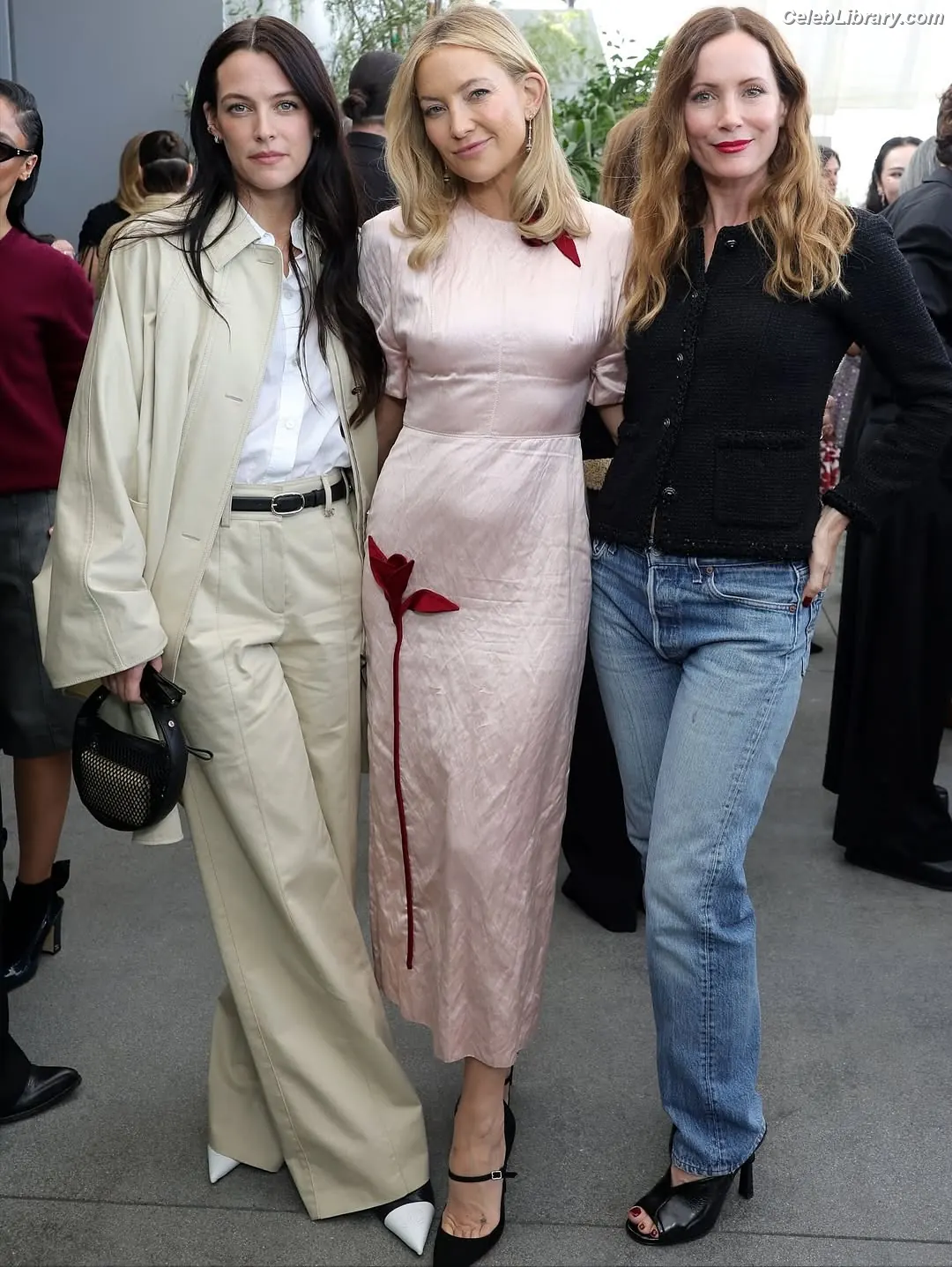 Kate Hudson photo 1 of 711