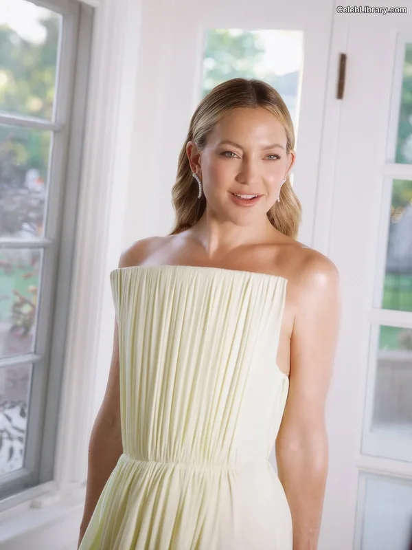 Kate Hudson photo 12 of 712