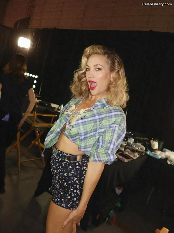 Kate Hudson photo 21 of 712