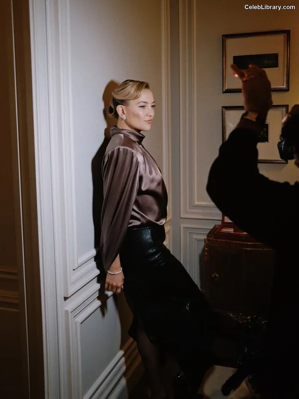 Kate Hudson photo 10 of 712