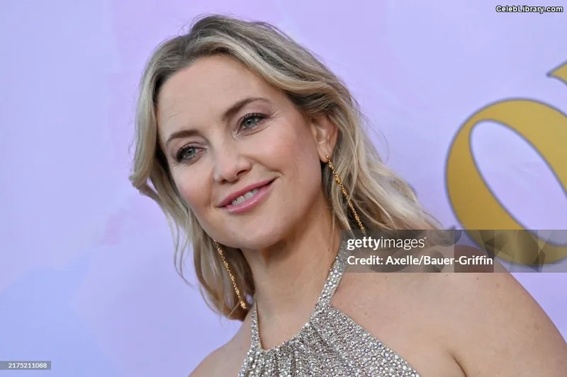 Kate Hudson photo 24 of 712