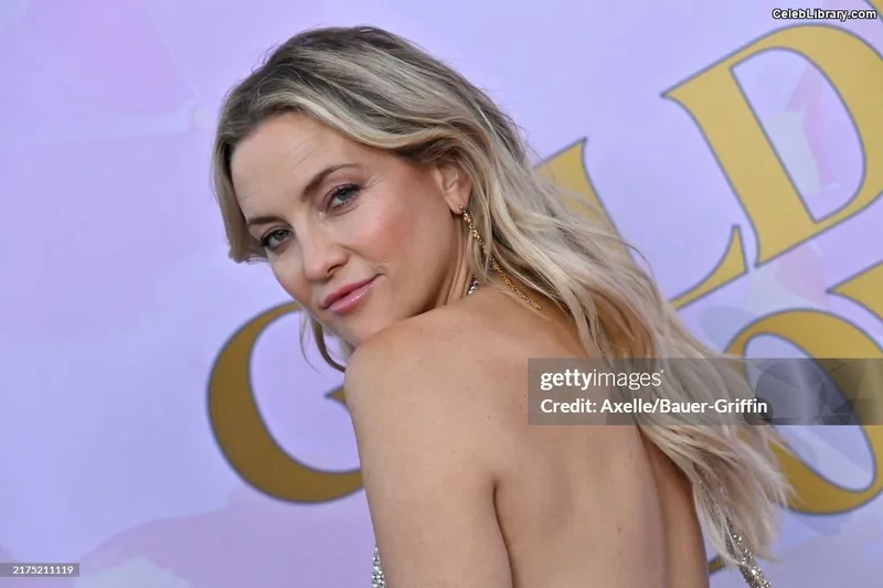 Kate Hudson photo 3 of 712