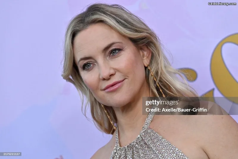 Kate Hudson photo 4 of 712