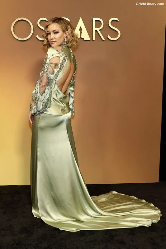 Kate Hudson photo 3 of 712