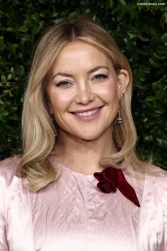 Kate Hudson photo 19 of 712