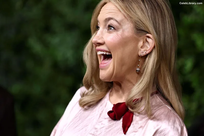 Kate Hudson photo 23 of 712