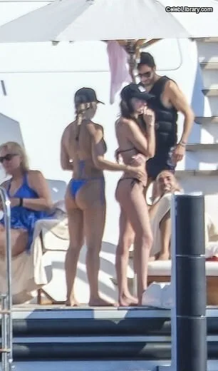 Kate Hudson photo 21 of 712