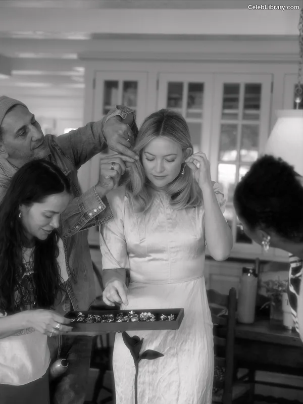 Kate Hudson photo 2 of 712