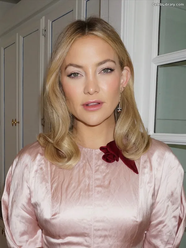 Kate Hudson photo 6 of 712