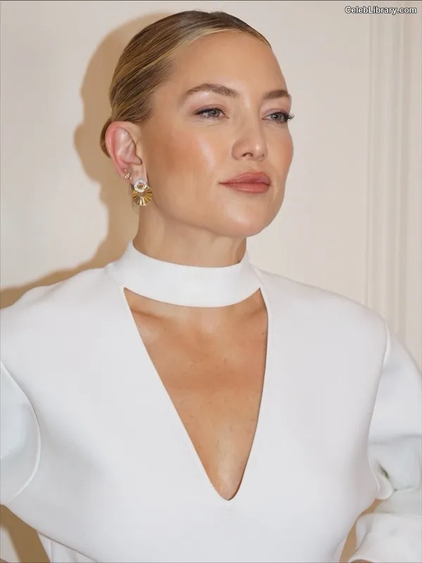 Kate Hudson photo 2 of 712