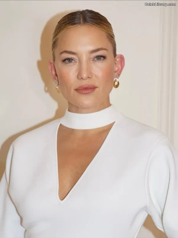 Kate Hudson photo 3 of 712