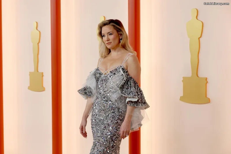 Kate Hudson photo 10 of 712