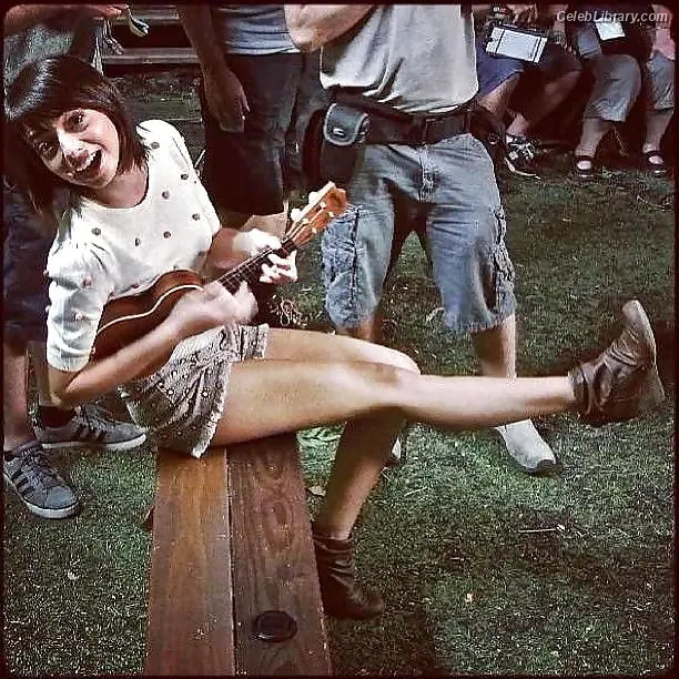 Kate Micucci photo 23 of 72