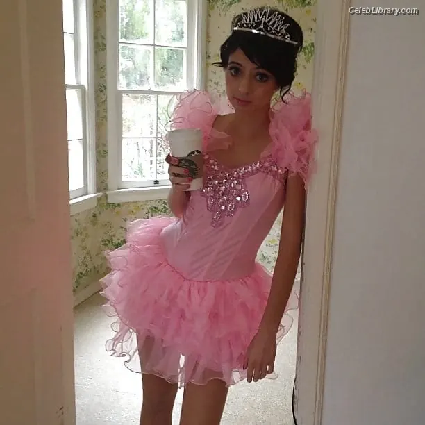 Kate Micucci photo 24 of 72