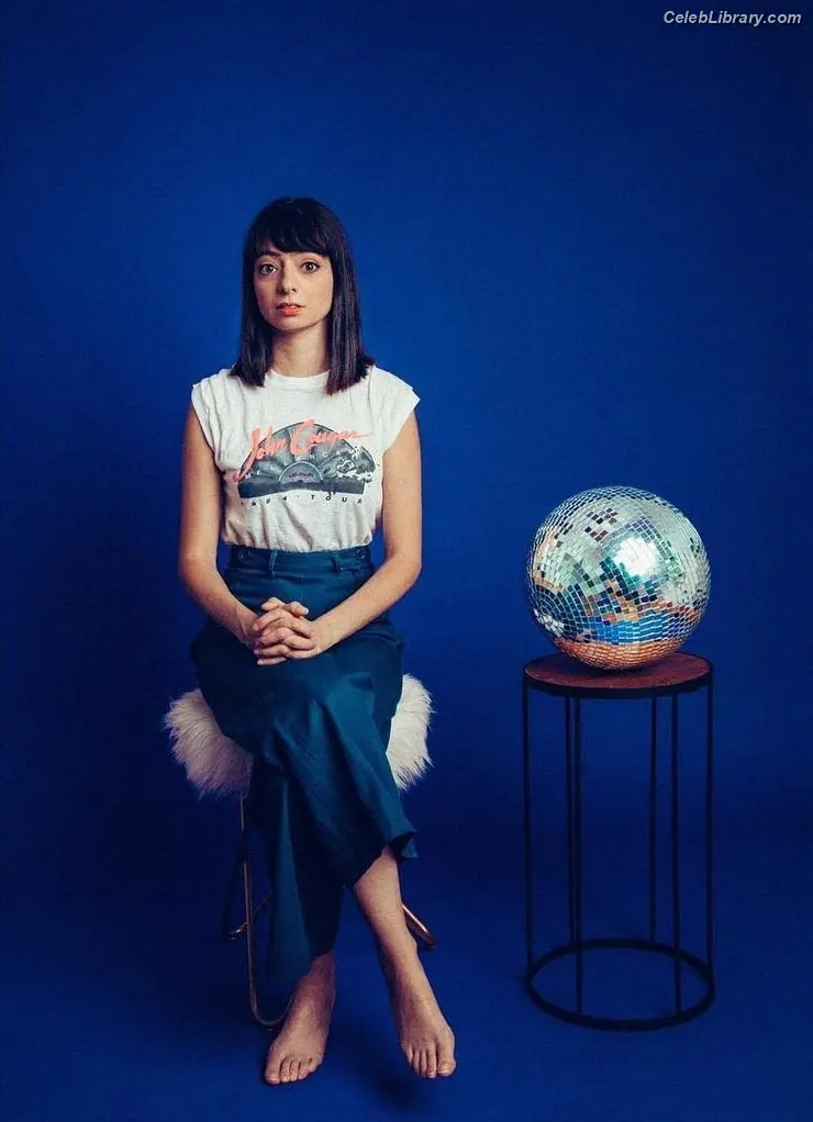 Kate Micucci photo 7 of 72
