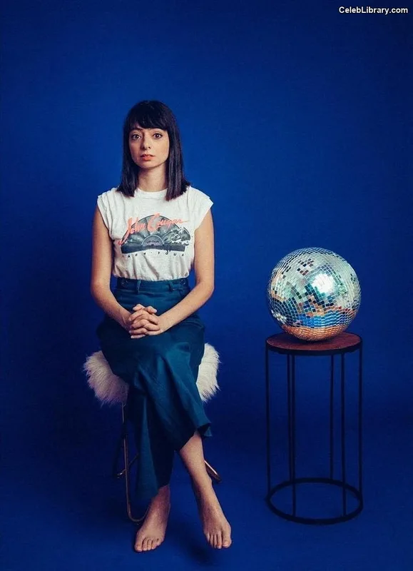 Kate Micucci photo 7 of 73
