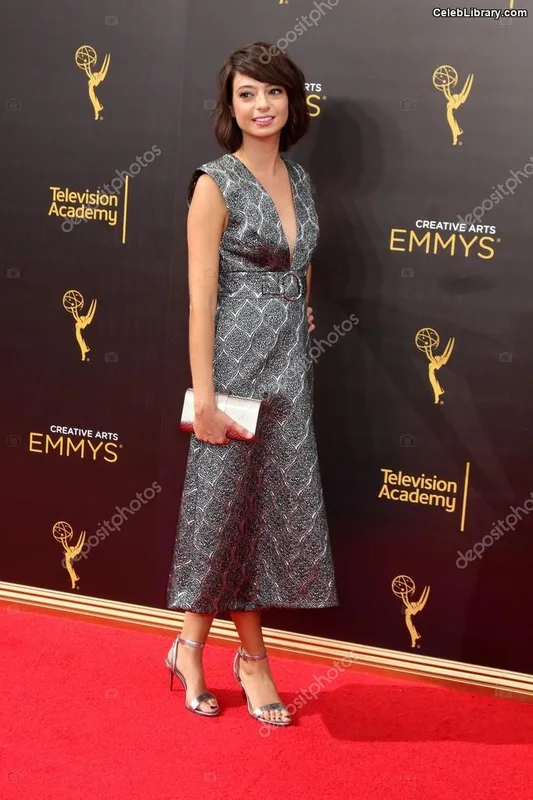 Kate Micucci photo 21 of 73