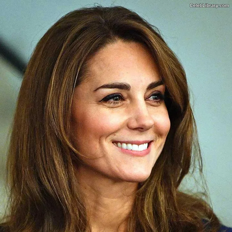 Kate Middleton photo 4 of 185