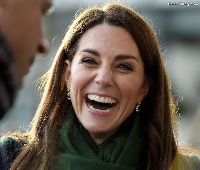 Kate Middleton photo 12 of 185