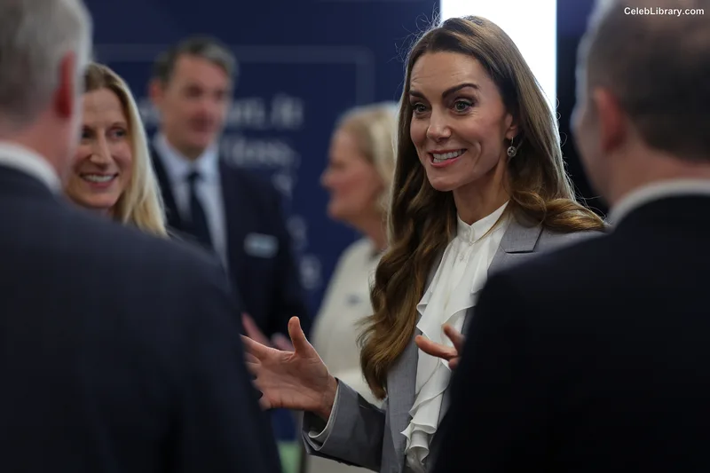Kate Middleton photo 10 of 185