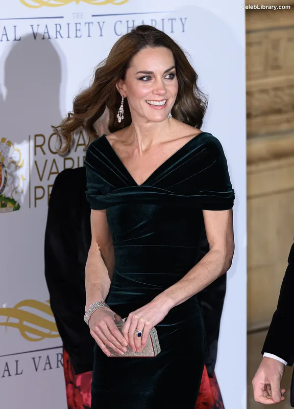 Kate Middleton photo 6 of 185