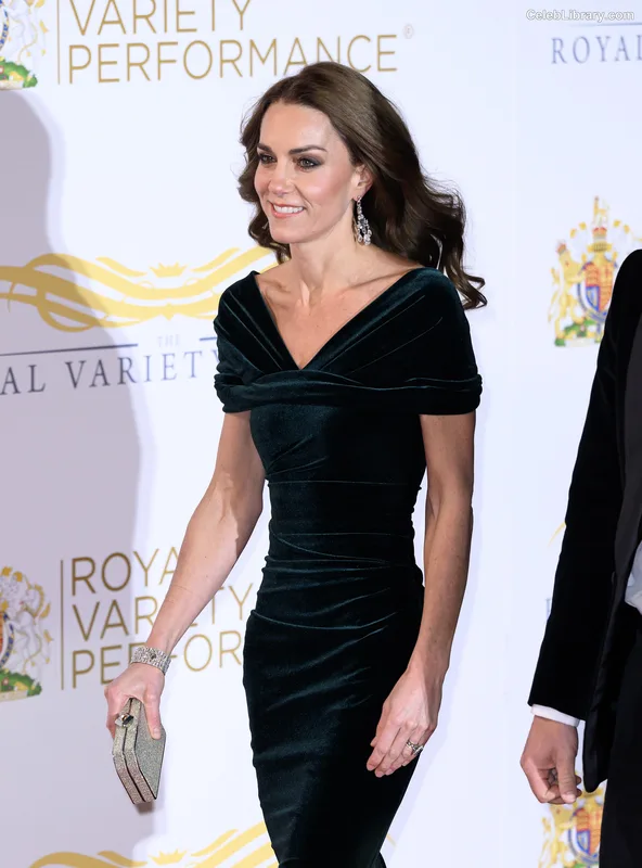 Kate Middleton photo 10 of 185