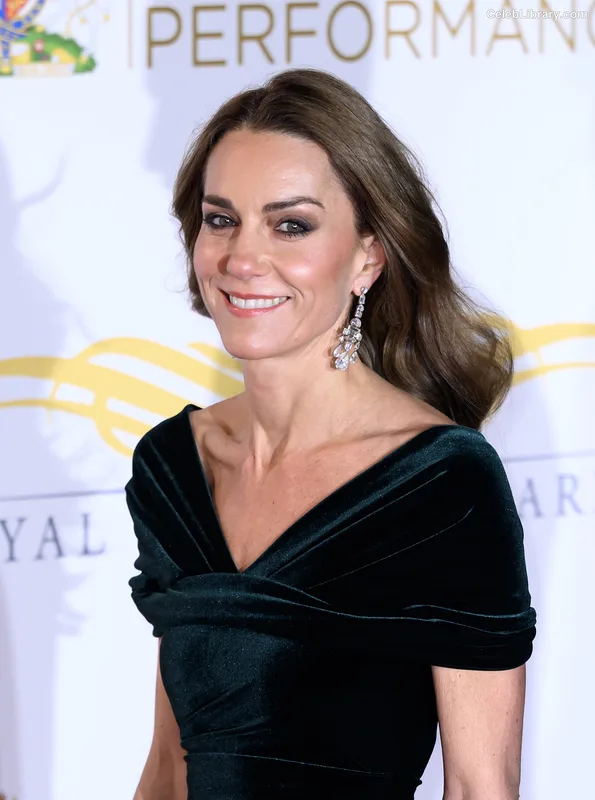 Kate Middleton photo 16 of 185