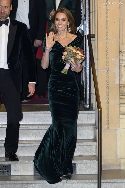 Kate Middleton photo 5 of 185