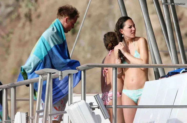 Kate Middleton photo 14 of 185