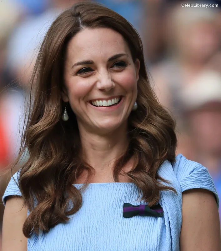Kate Middleton photo 17 of 185