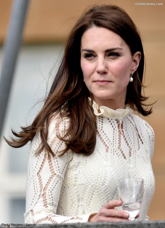Kate Middleton photo 21 of 185
