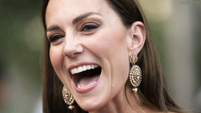 Kate Middleton photo 6 of 185