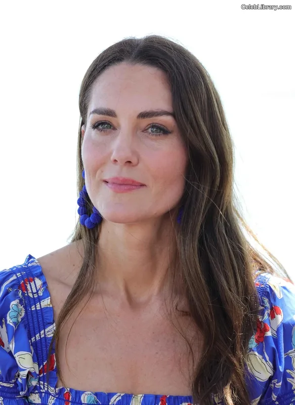 Kate Middleton photo 8 of 185